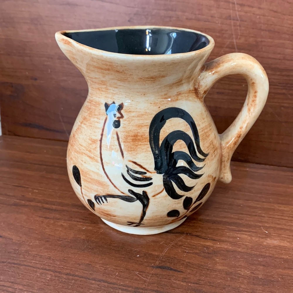 Pennsbury Pottery Ceramic Amish Creamer w/ Rooster